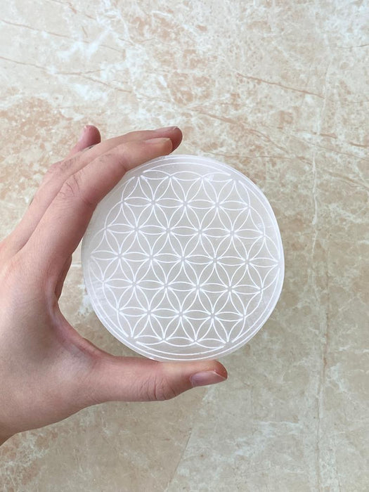 Selenite Engraved Charging Plate- Round 14cm