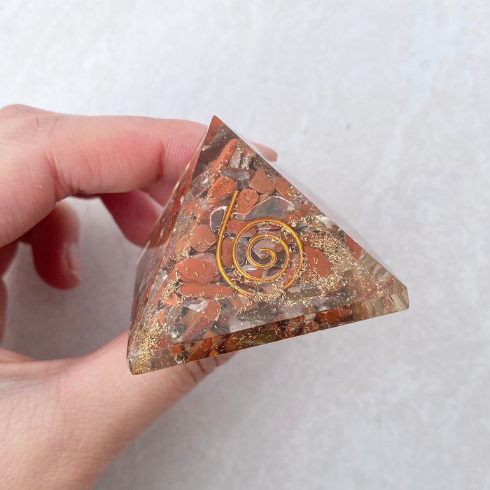Orgonite Pyramid 4cm- Red Jasper