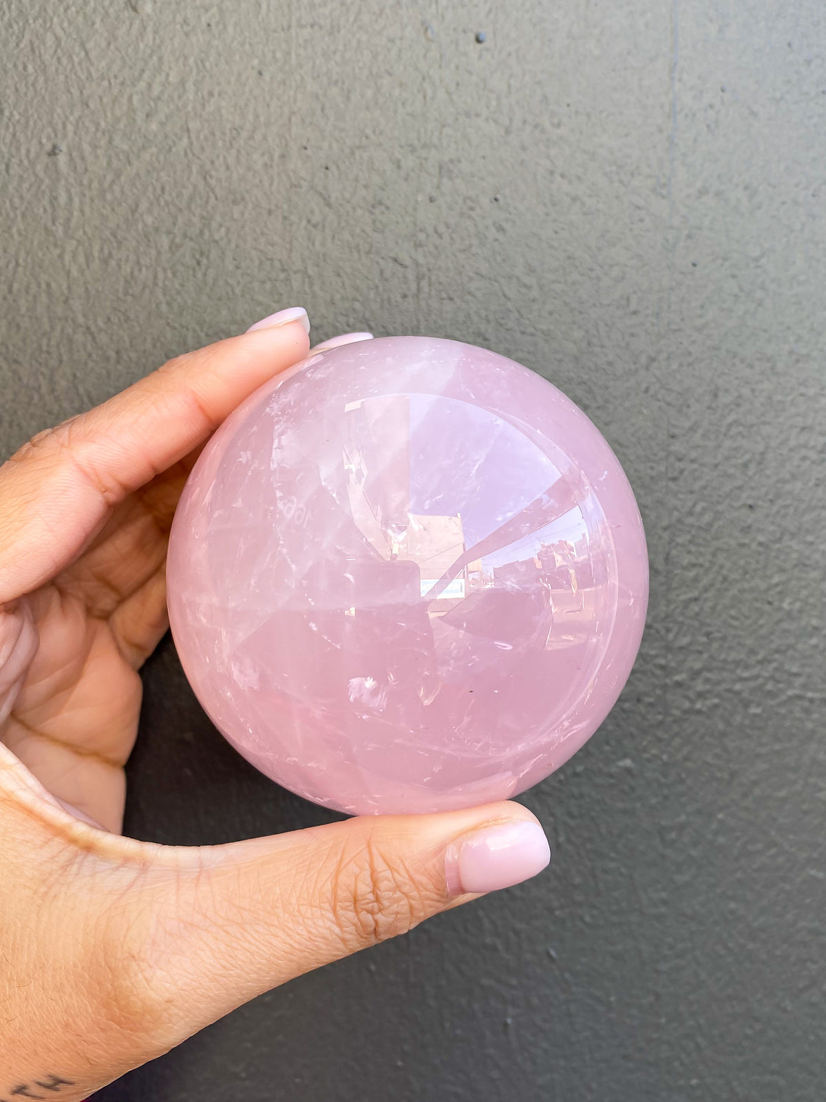 Rose Quartz Sphere KR6 — Aus Crystals