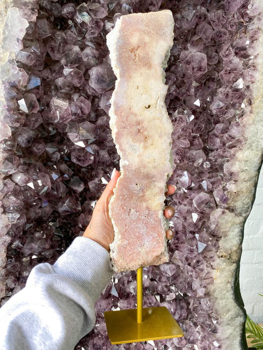 Pink Amethyst with stand SPA30