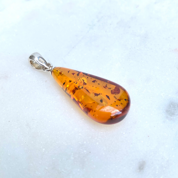 Amber Pendant AP09