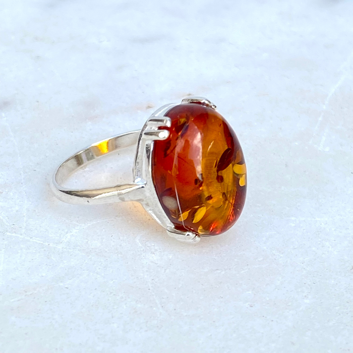 Amber Ring (Size8)AR01