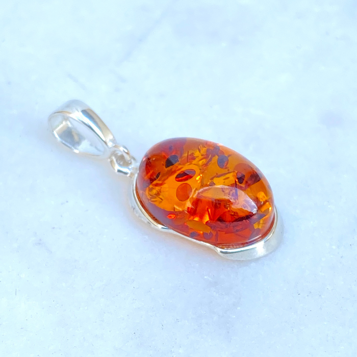 Amber Pendant AP07