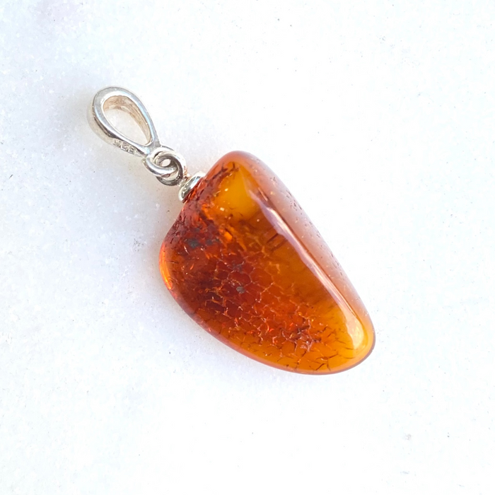Amber Pendant AP02