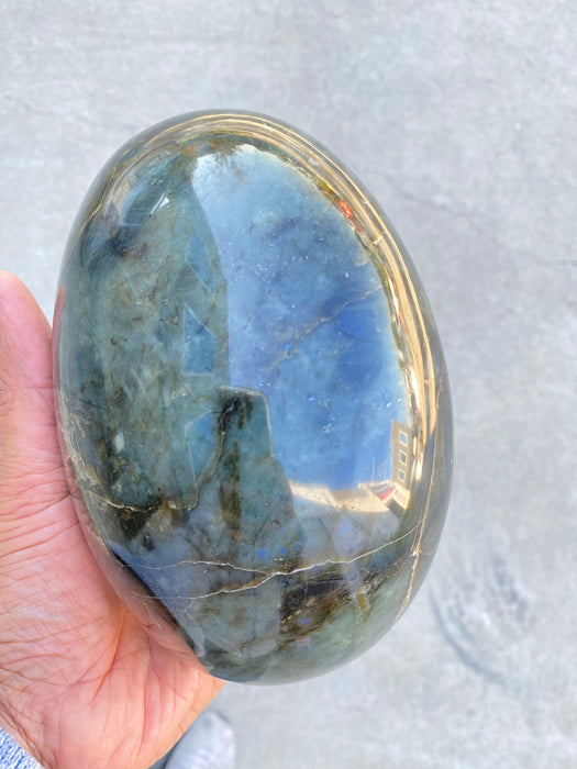 Labradorite Egg Large LE01