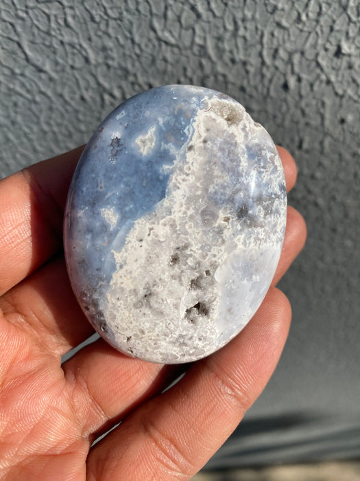 Blue Plume Agate Palmstone PP16