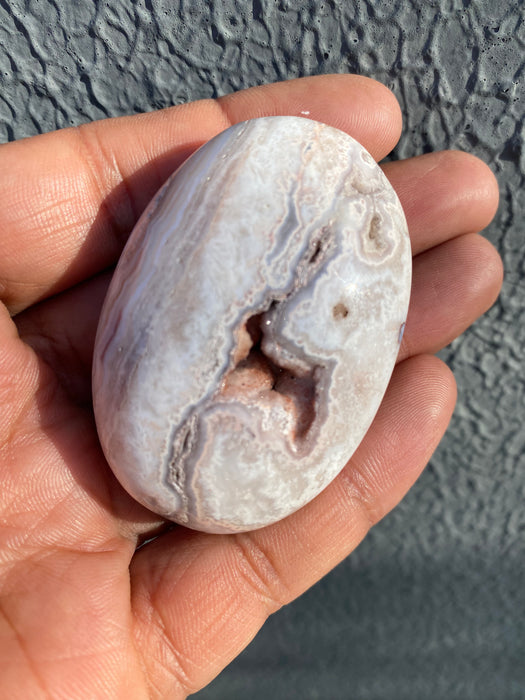 Pink Crazy Lace Agate Palmstone CP10
