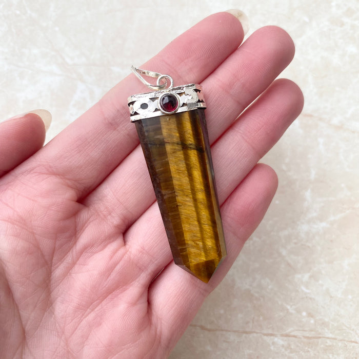 Tigers Eye Flat Pendant With Garnet