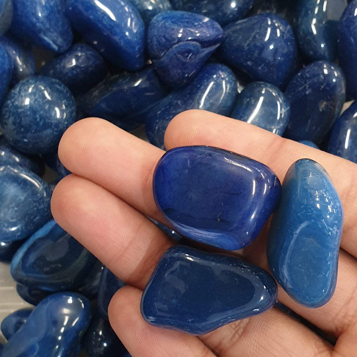 Blue Agate Tumbled Stones Aus Crystals