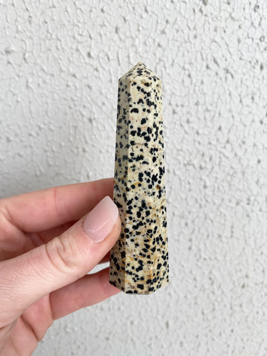 Dalmation Jasper Tower 9cm Medium - 1pc