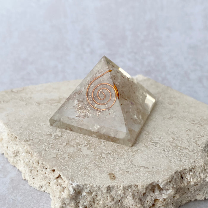 Orgonite Pyramid 4cm- Clear Quartz