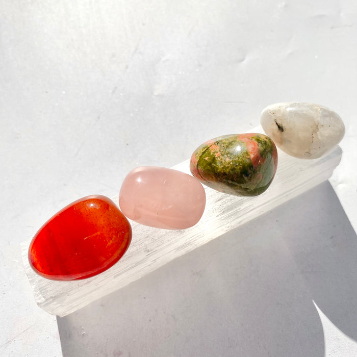 Fertility Kit - Selenite Wand & Tumbled Stones