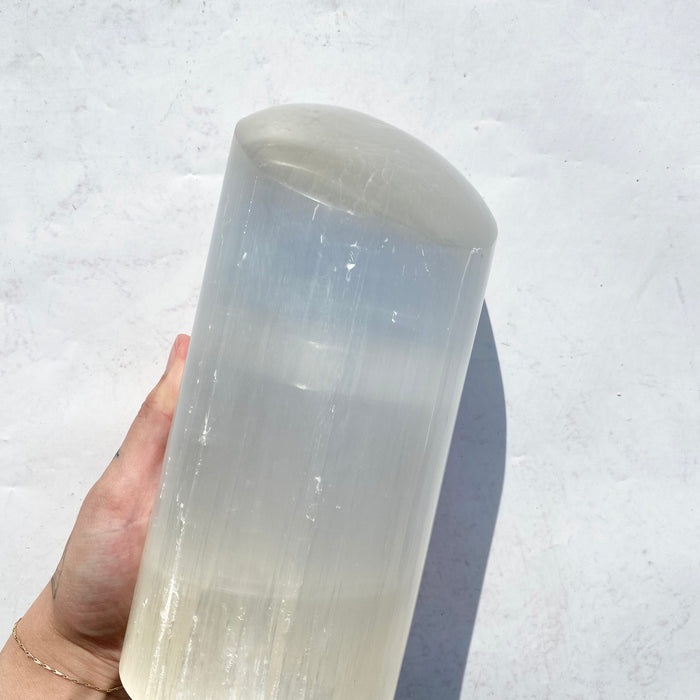Selenite lipstick shape tower 30cm - No Light