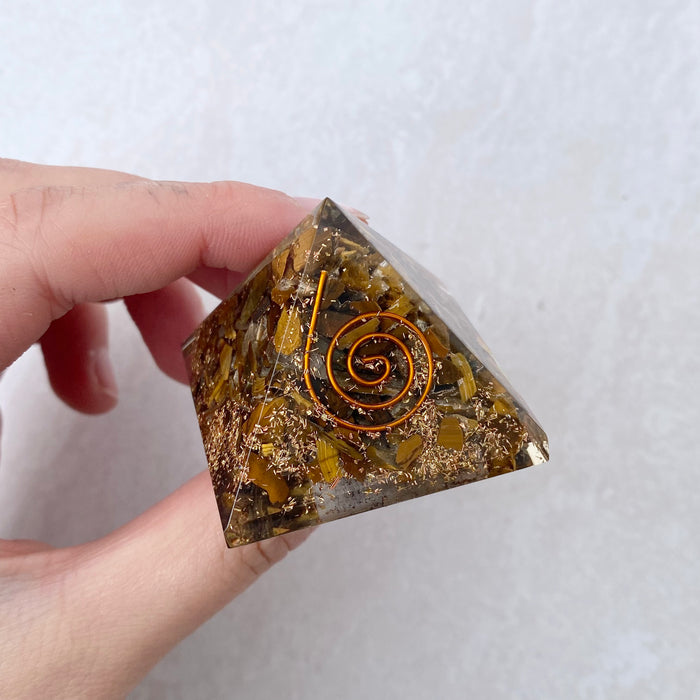 Orgonite Pyramid 4cm- Tiger Eye