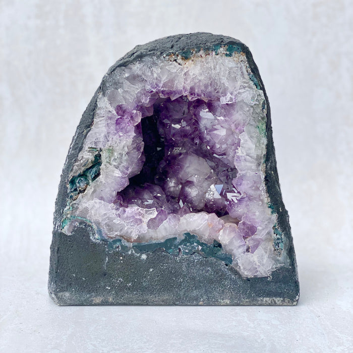 Small Amethyst Cave - AHC19